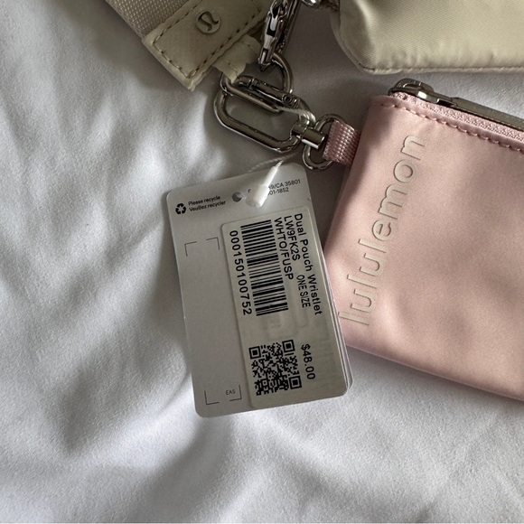 66-69🆕 Lululemon Dual Pouch Wristlet - White Opal/Flush Pink - Picture 4 of 5